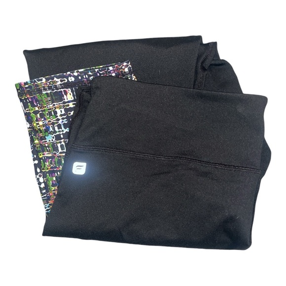 FABLE-TICS  Women’s Yoga 🧘 Pants Size XL Black and Colorful Design - Picture 6 of 6